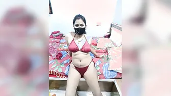 Married Aunty Caught Stripping Naked Online Late Night At Home