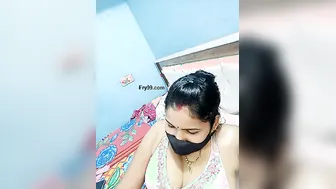 Morning Surprise With Hot Indian Aunty Getting Naked For Fans