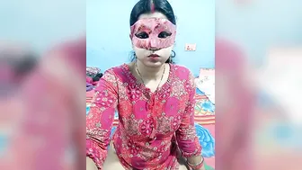 Afternoon Delight With Curvy Indian Aunty Removing Everything