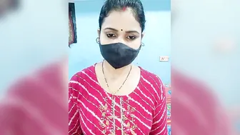 Desi Aunty Waking Up And Stripping Naked For Cam Viewers Live