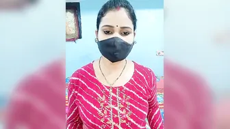 Desi Aunty Waking Up And Stripping Naked For Cam Viewers Live