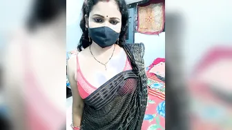 Hot Indian Milf Getting Wild On Webcam Showing Everything Off