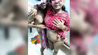 Desi Housewife Aunty Stripping Bare In Her Bedroom Live Show