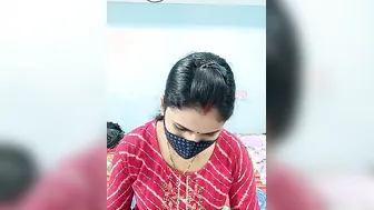 Early Morning Strip Session With My Horny Indian Aunty Online