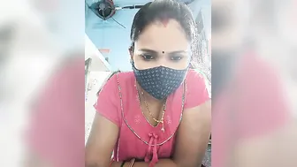 My Favorite Desi Aunty Performing Naked Early Morning On Her Phone