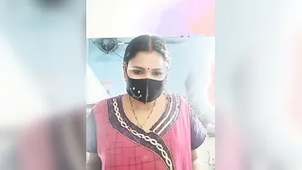 Thick Indian Aunty Dancing And Stripping For Online Viewers