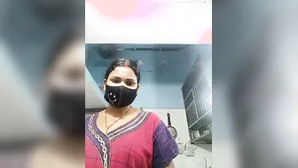 Thick Indian Aunty Dancing And Stripping For Online Viewers