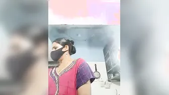 Thick Indian Aunty Dancing And Stripping For Online Viewers