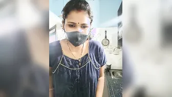 Indian Milf Spreading Legs And Teasing During Her Evening Camshow
