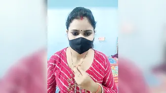 My Neighbor Aunty Caught Performing Naked On Her Secret Livestream