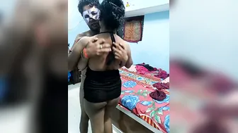 Thick Indian Milf Aunty Stripping Completely Naked On Webcam