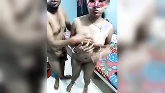 Curvy Aunty Doing Strip Show Online Exposing Her Assets