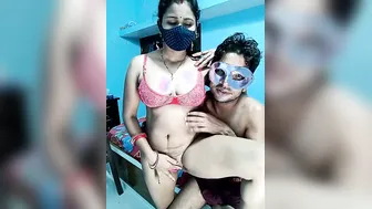 Married Aunty Doing Naughty Cam Show Revealing Everything