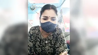 South Indian Milf Teasing Viewers While Slowly Undressing At Home