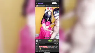 My GF Going Wild On Cam Exposing Her Curves For Me