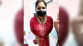 Punjabi Housewife Stripping And Playing With Herself On Broadcast