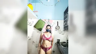 Hot Indian Aunty Teasing And Undressing In Private Webcam Session