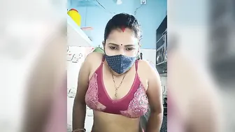 Hot Indian Aunty Teasing And Undressing In Private Webcam Session