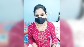 Thick Aunty From Delhi Stripping Down To Nothing On Camera Tonight
