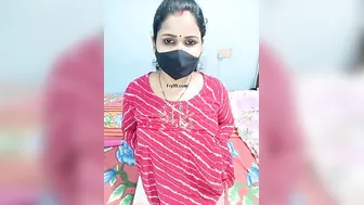 Thick Aunty From Delhi Stripping Down To Nothing On Camera Tonight