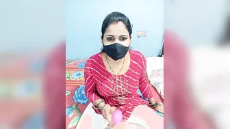 Thick Aunty From Delhi Stripping Down To Nothing On Camera Tonight