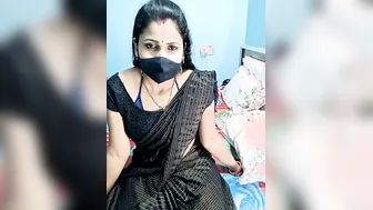 Desi Aunty Stripping Live Showing Her Curves On Camera For Me