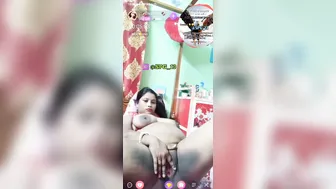 Indian Slut Dancing And Stripping Naked On Live Camera Session