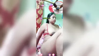 Indian Slut Dancing And Stripping Naked On Live Camera Session
