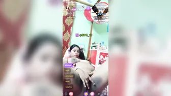 Indian Slut Dancing And Stripping Naked On Live Camera Session