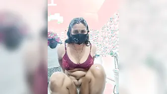 Horny Desi Milf Performing Naked For Viewers On Webcam Stream