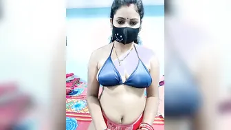 Chubby Desi Milf Removing Saree And Bra During Morning Broadcast