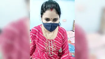 Indian Milf Stripping Online Exposing Her Body Publicly