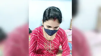 Indian Milf Stripping Online Exposing Her Body Publicly