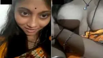 Sexy Bhabhi Teasing And Flashing Her Big Tits On Video Call