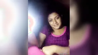 Horny Indian Girl Exposing Her Massive Tits For The Camera