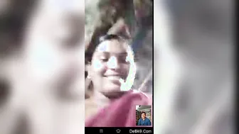 Tamil Babe Stripping And Showing Her Tits On Late Night Video Call