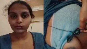 Desi GF Removing Top Revealing Her Amazing Boobs To Me