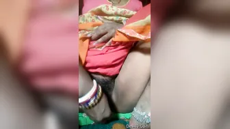 Married Bhabhi Pleasuring Herself With Veggies While Alone