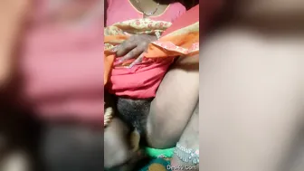 Married Bhabhi Pleasuring Herself With Veggies While Alone