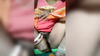 Married Bhabhi Pleasuring Herself With Veggies While Alone