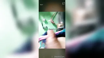 Married Bhabhi Getting Bold Flashing Her Boobs And Pussy Now