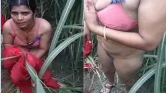 Desi Bhabhi Opening Her Legs Revealing Her Juicy Wet Pussy