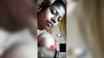 Bhabhi Getting Naughty Showing Off Her Body During Video Call