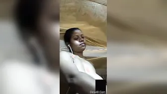Horny Bhabhi Teasing With Big Boobs During Naughty Video Call