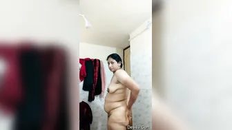 Aunty Recording Herself Bathing Naked Soaping Her Thick Curves