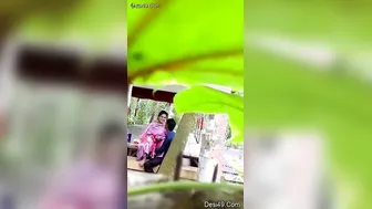 Desi Lovers Getting Wild In The Park Hiding From Everyone Nearby