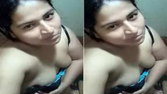 Cute GF Exposing Her Massive Boobs In Bedroom Selfie