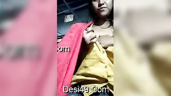 Cute GF Sending Me A Video Showing Off Her Big Natural Boobs
