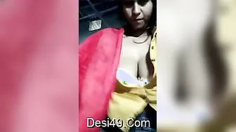 Cute GF Sending Me A Video Showing Off Her Big Natural Boobs