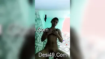 Indian GF Masturbating And Showing Her Dripping Wet Hole